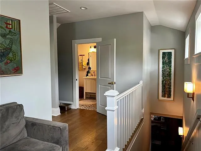 2126 Dublin St — Photo 23