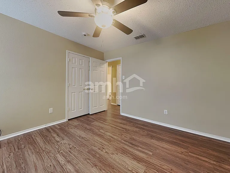 5200 Emmeryville Ln — Photo 13