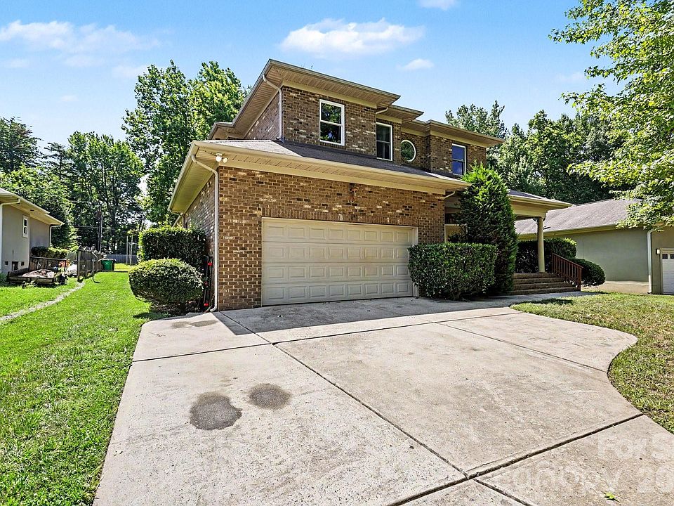 1st image of 10130 Fairlea Dr