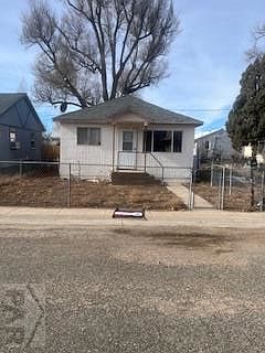 1st image of 210 11th St