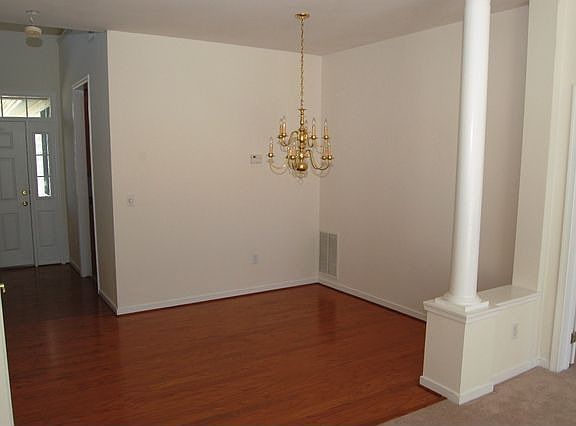 3rd image of 3415 Amburg Ln