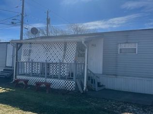 655 Roger Dr, Niagara Falls, NY 14304