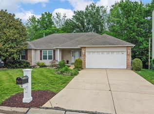 640 Bennington Dr, Saint Charles, MO