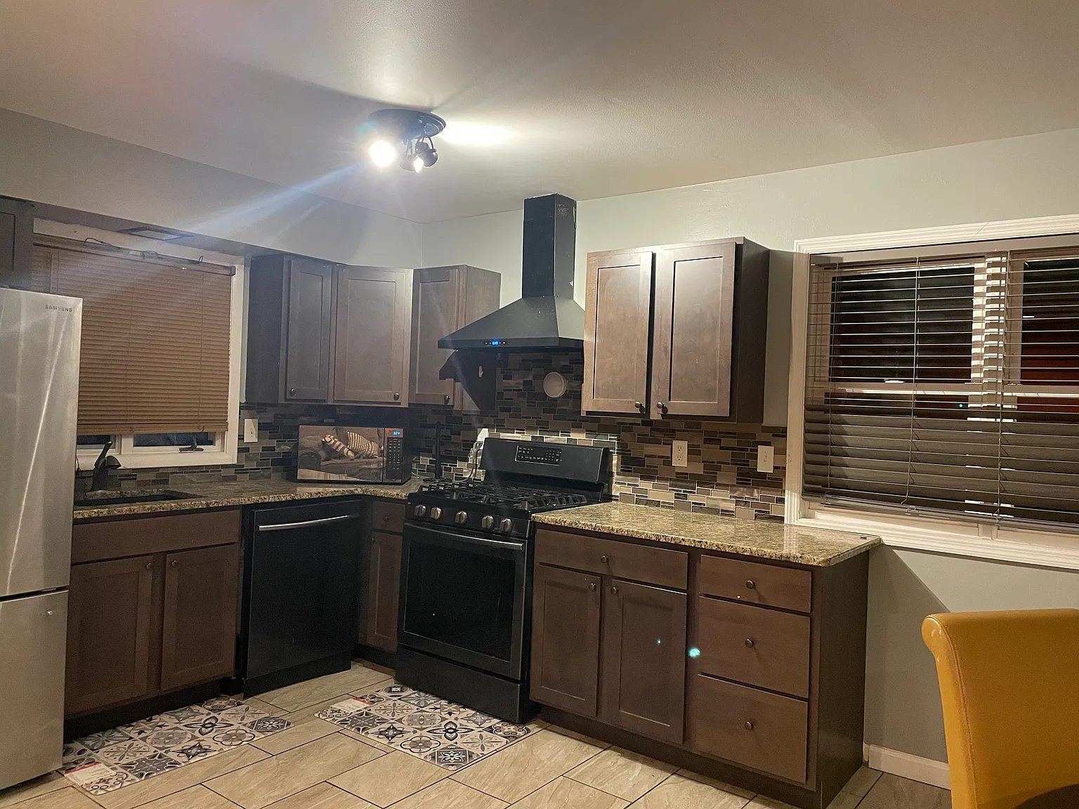 548 Grooms Rd — Photo 4