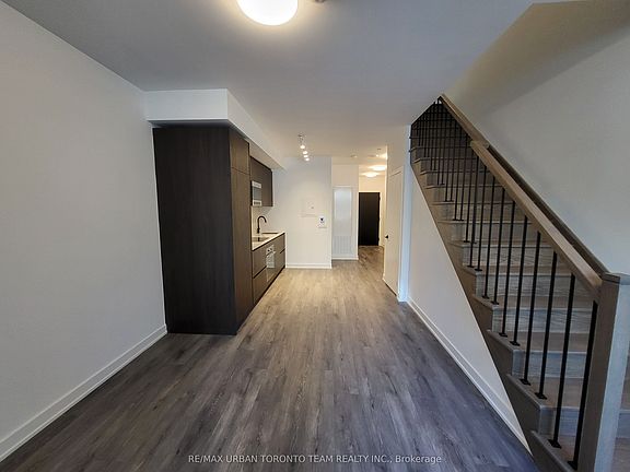 3rd image of 117 Broadway Ave #Townhouse 125