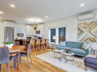 1934 5th Ave W #B, Seattle, WA 98119