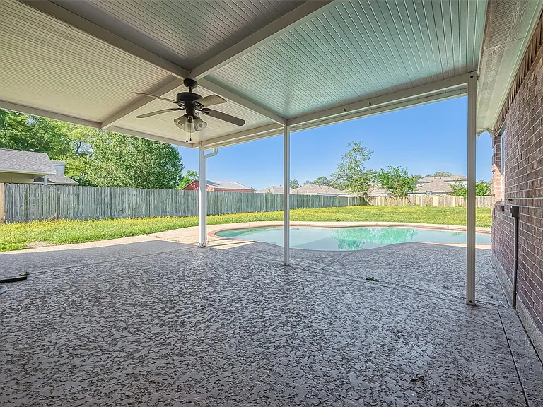1189 Lovett St — Photo 36