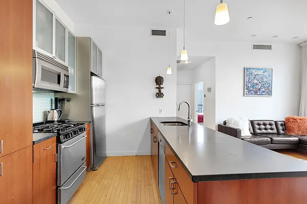 Rented by Compass | media 7