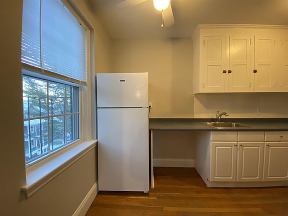 5th image of 116 College Ave #44