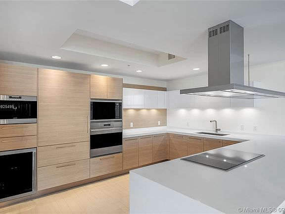 5th image of 17111 Biscayne Blvd Unit Lph7