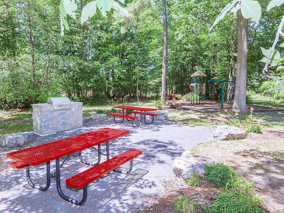 Lansing West Apartments 2250 N Triphammer Rd Ithaca NY Zillow