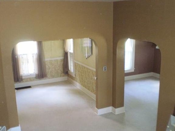 5th image of 20255 Taylor St
