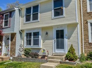 9022 Golden Leaf Ct, Springfield, VA 22153