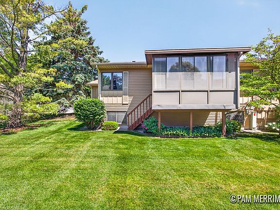 5th image of 6733 Leisure Way Dr SE #32