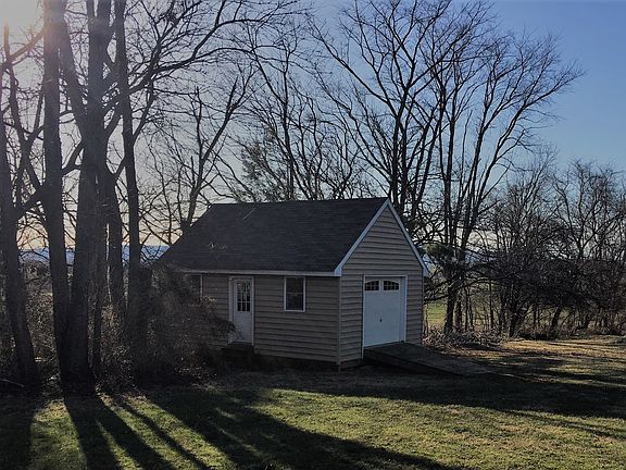 2nd image of 4180 Palomino Ln