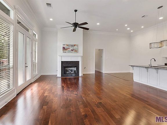 5th image of 10721 Woodland Oaks Dr