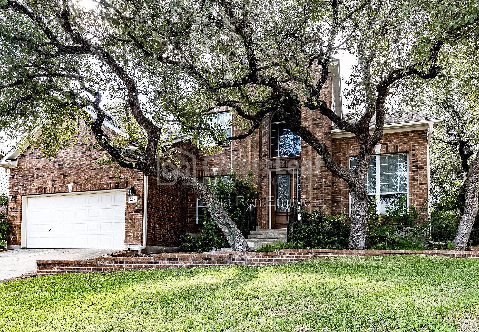 4 bed, 3.5 bath, 3170 sqft, $2,397 — Photo 2