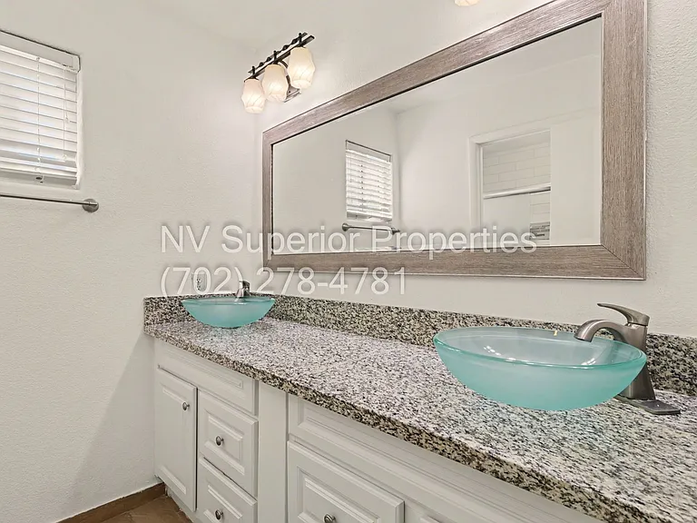 7929 Dana Maple Ct — Photo 53