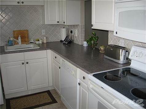 3rd image of 600 NE 2nd St APT 215