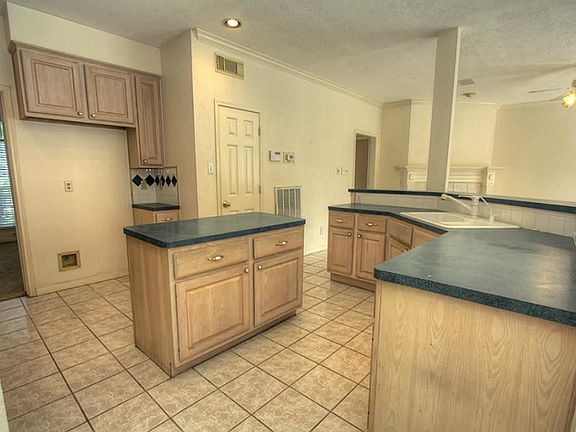 5th image of 15902 T C Jester Blvd