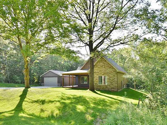 3rd image of 457 Lakeview Road North