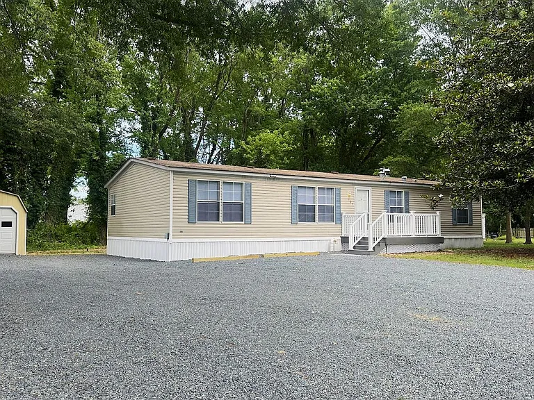 107 Melvin Ave — Photo 1