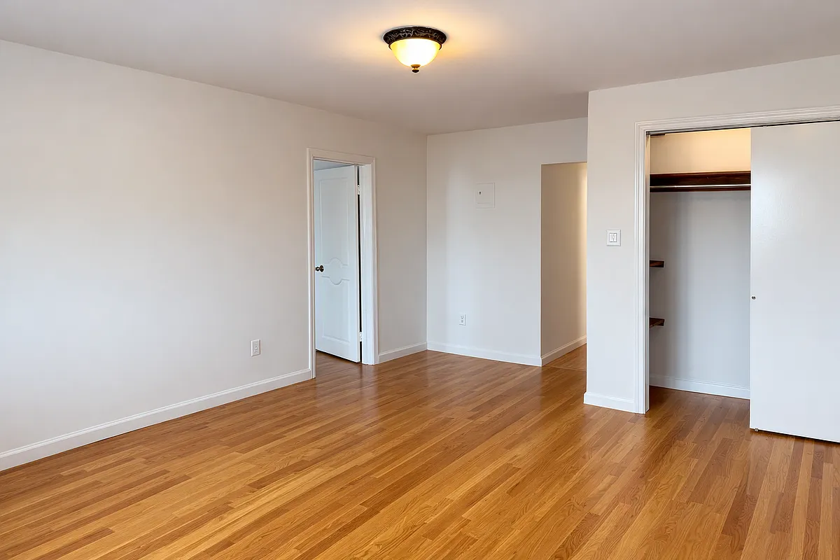 Building Photo - 7117 72nd St #2A