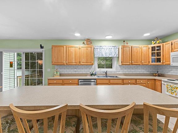 5th image of 30 Tyler Drive