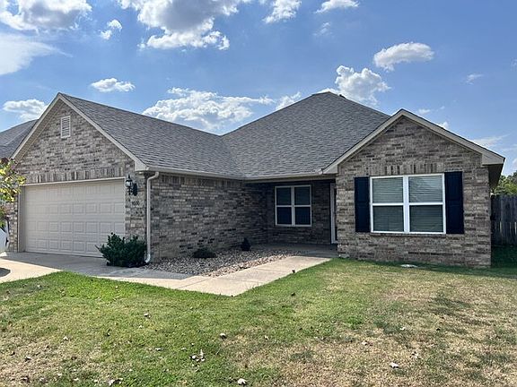2nd image of 9000 Hawthorne Ln