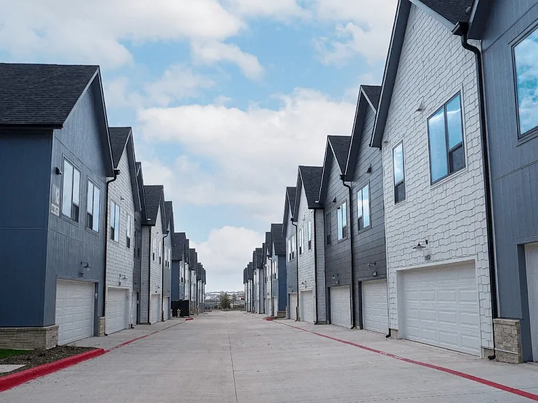 Crestview Townhomes — Photo 35