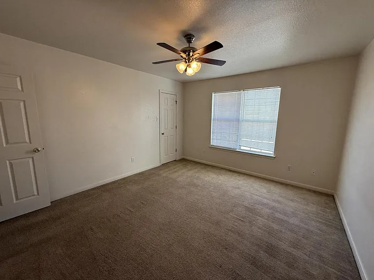 705 S Amy Ln #B — Photo 20