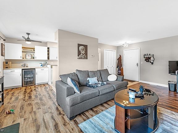 2nd image of 2885 Pease Dr APT 103