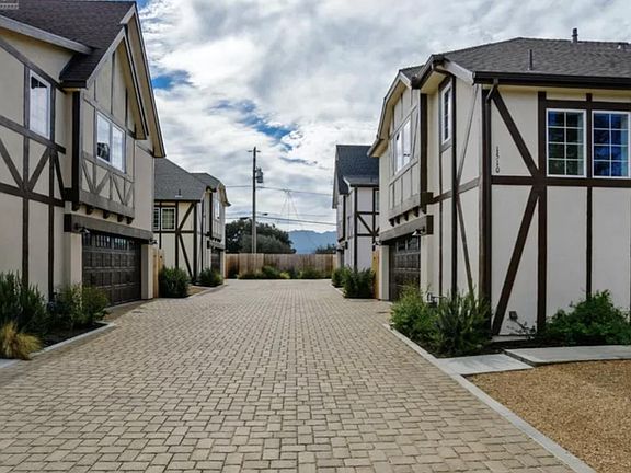 Behind a Auto Gate a Beautiful CourtYard