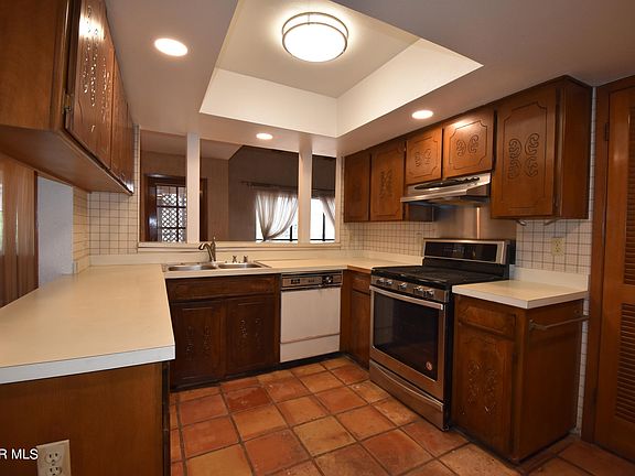 5th image of 11195 Ivanhoe Dr