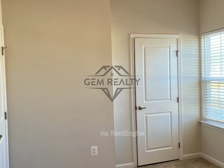 531 View Point Way — Photo 14