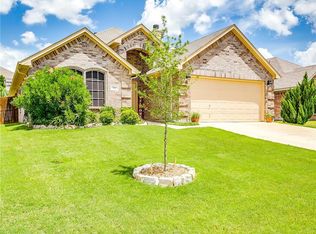 221 Carriage Dr, Willow Park, TX 76087