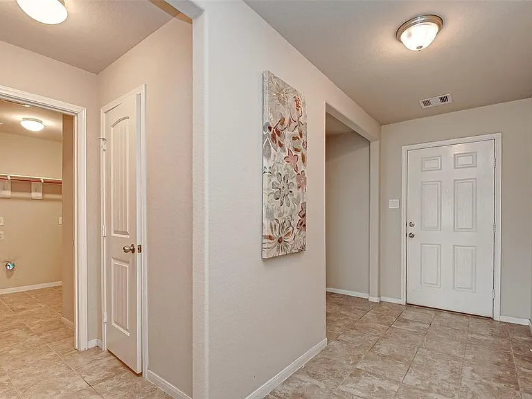 9202 Adobe Sky Ct — Photo 4