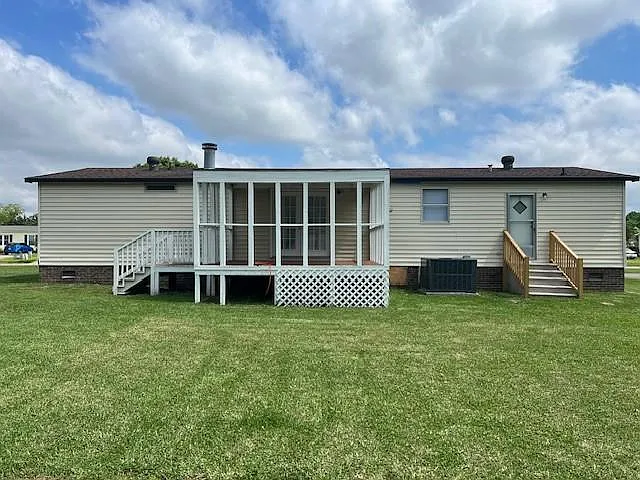 3 bed, 1344 sqft, $1,425 — Photo 2