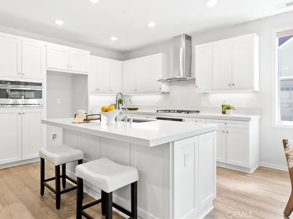 73 Ocaso St, Mission Viejo, CA 92694
