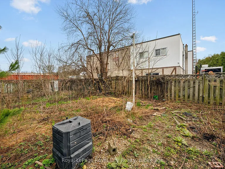 29 Hooper St W #2 — Photo 30