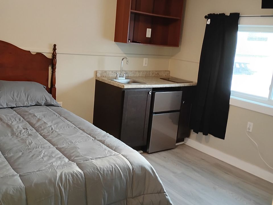 1st image of 217 E Main St #9