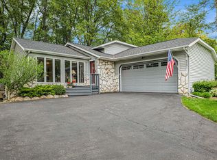 5751 Arroyo Vista Dr NE, Rockford, MI