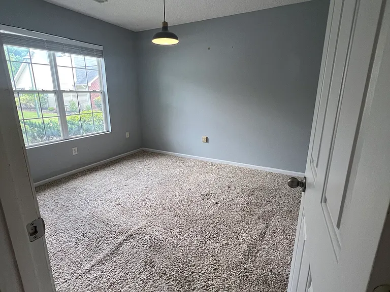 219 Woodruff Park Ln — Photo 15