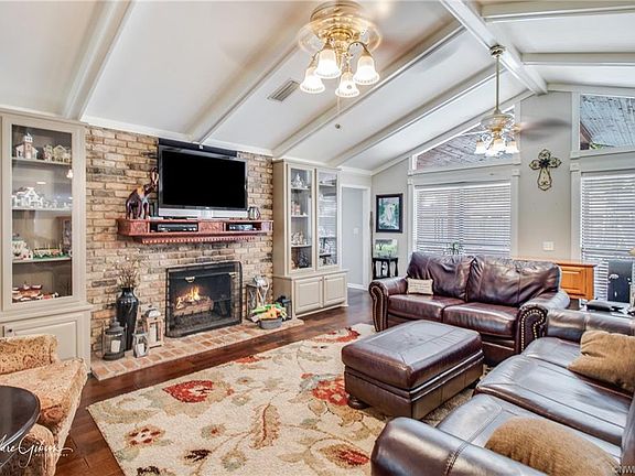 5th image of 2304 Ashland Ave