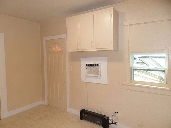 3rd image of 317 N Highland Ave APT A