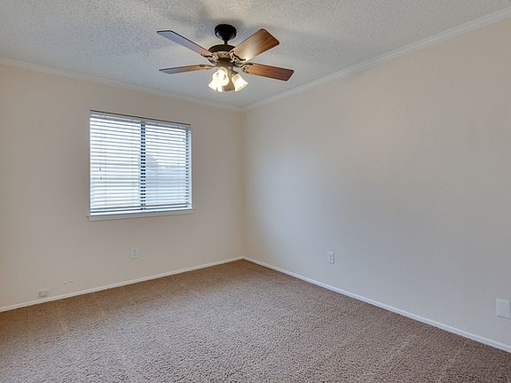 4th image of 3116 Mayfair Dr