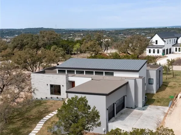 704 SE Bluffwater Way, Leander, TX 78645