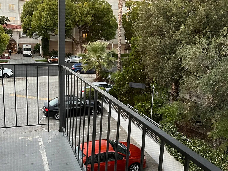 470 E Angeleno Ave — Photo 44