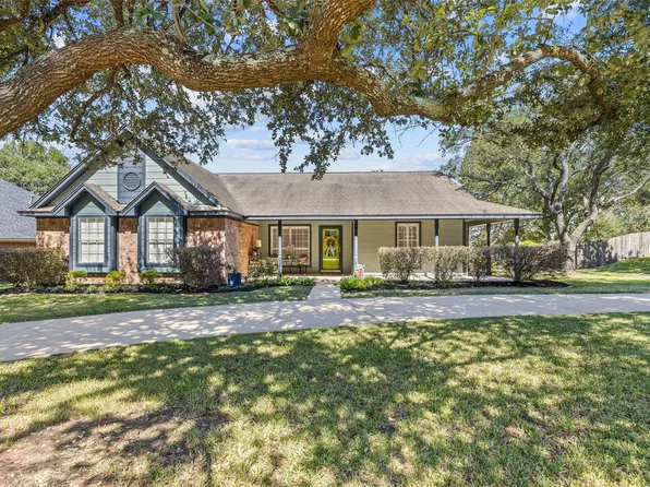 2507 Mustang Rd, Brenham, TX 77833