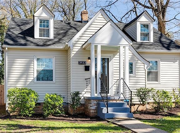 4th image of 3933 Merry Oaks Ave